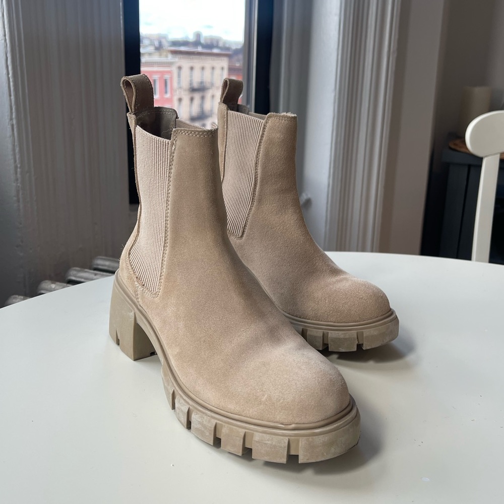 Steve Madden Hayle Chelsea Boot Women’s size 7